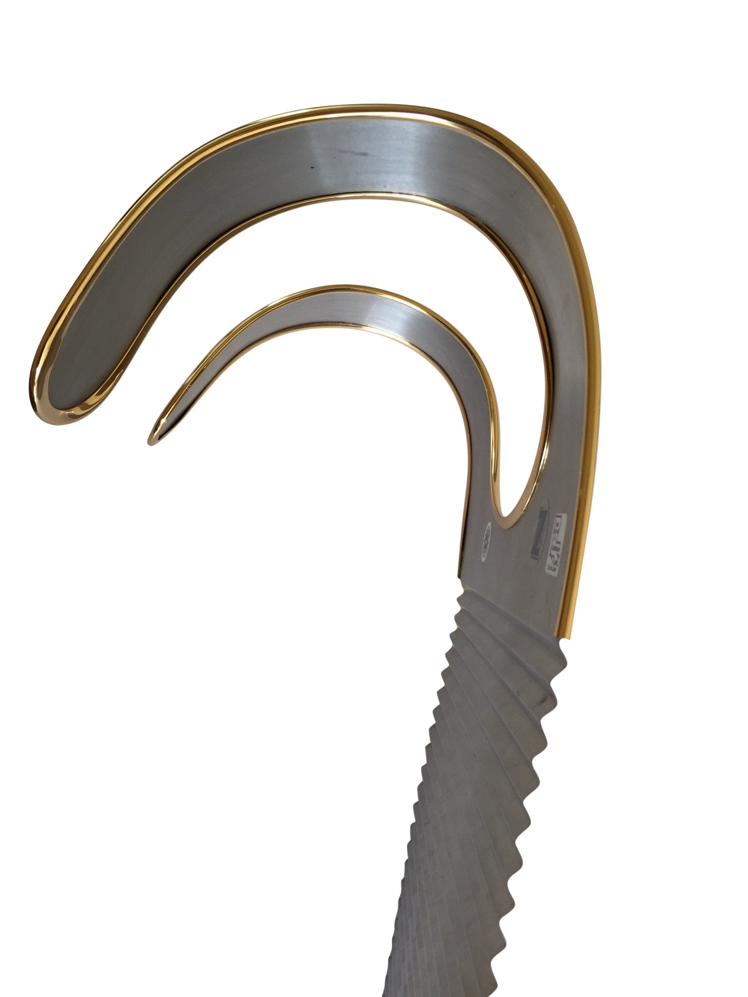 Side view gold shoulder trim